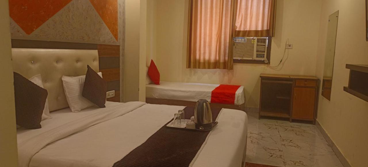 Airport Hotel Prince Palace By Byobhotels New Delhi Exterior photo