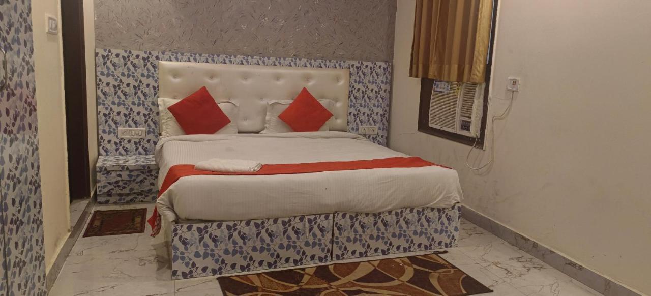 Airport Hotel Prince Palace By Byobhotels New Delhi Exterior photo
